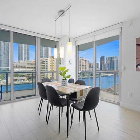 Hallandale Sky Water View ฮาลลันเดลบีช ภายนอก รูปภาพ