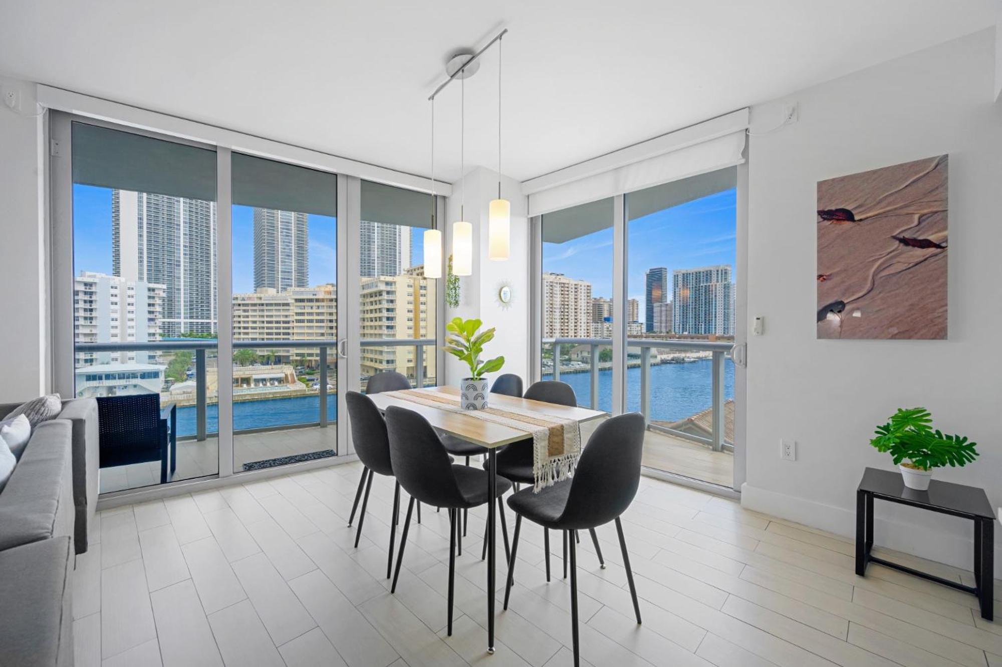 Hallandale Sky Water View ฮาลลันเดลบีช ภายนอก รูปภาพ